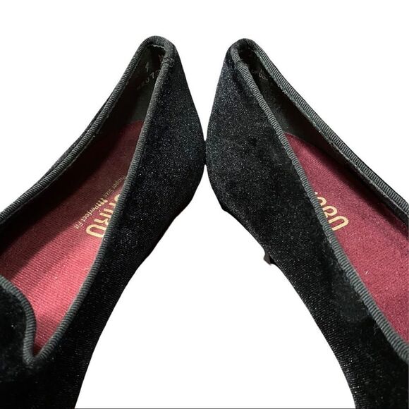 Munro Women's Black Velvet Slip-on Ballet Flats 7 - Picture 5 of 6